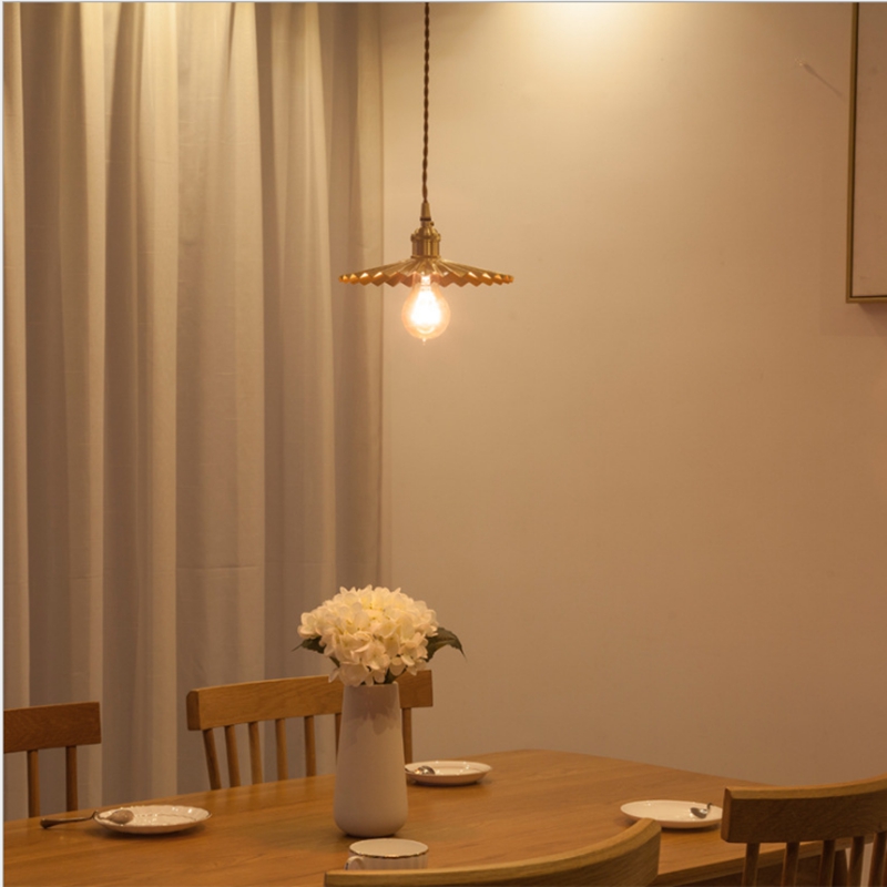 مصباح معلق بتصميم ياباني ذهبي  - مراجعة Interior Design Japan وسعره